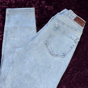 Light wash mom jeans